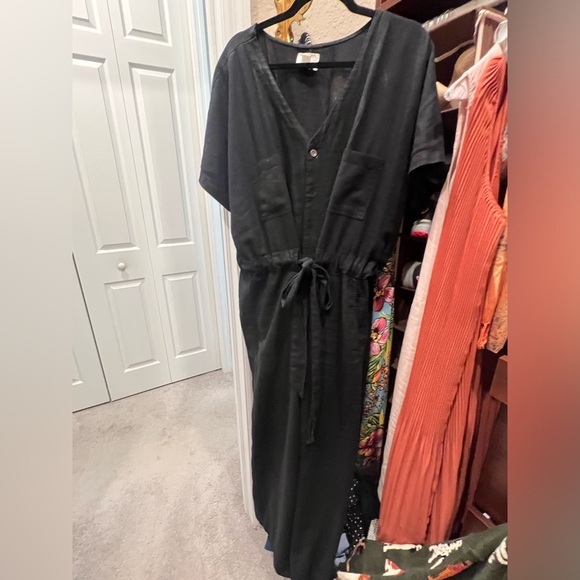 Comfy linen black jumpsuit. Size 1x - Picture 3 of 6